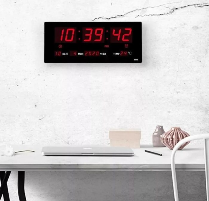 reloj de pared moderno
